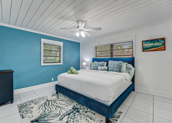 $5,000 | 532 North Palmway, Lake Worth Beach, FL 33460