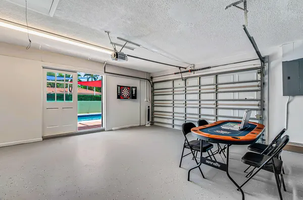 $5,000 | 532 North Palmway, Lake Worth Beach, FL 33460