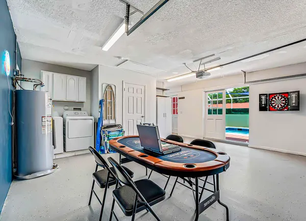 $5,000 | 532 North Palmway, Lake Worth Beach, FL 33460