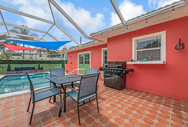 $5,000 | 532 North Palmway, Lake Worth Beach, FL 33460