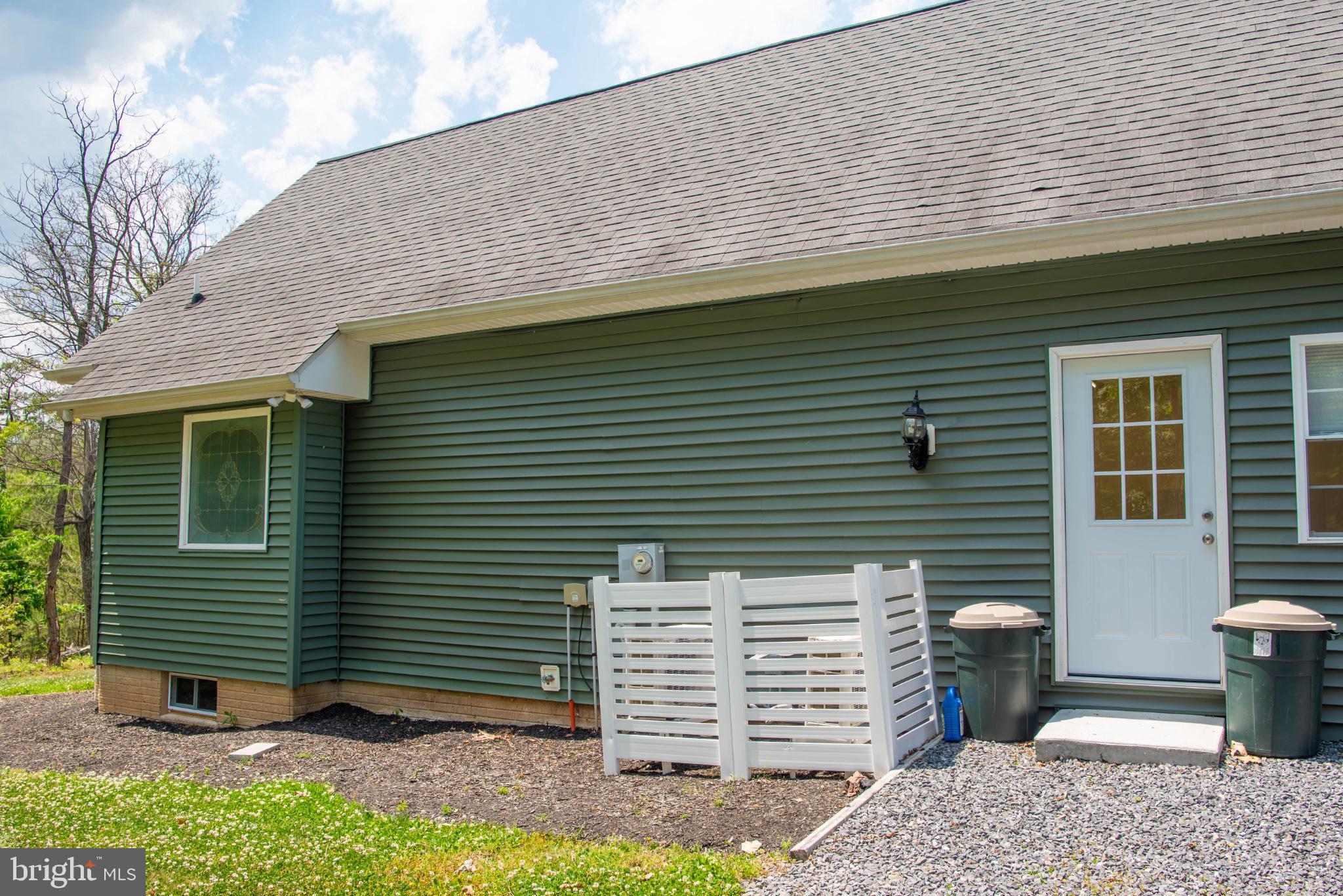 792 Forest Glen Road Moorefield, WV 26836 - Photo 115 of 146 Inviting side entry.