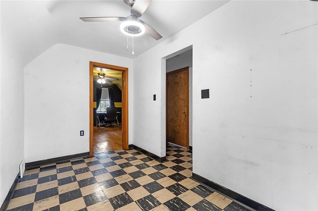 840 Agnew Road Pittsburgh, PA 15227 - Photo 22 of 36