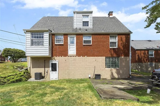 $199,900 | 840 Agnew Road, Pittsburgh, PA 15227