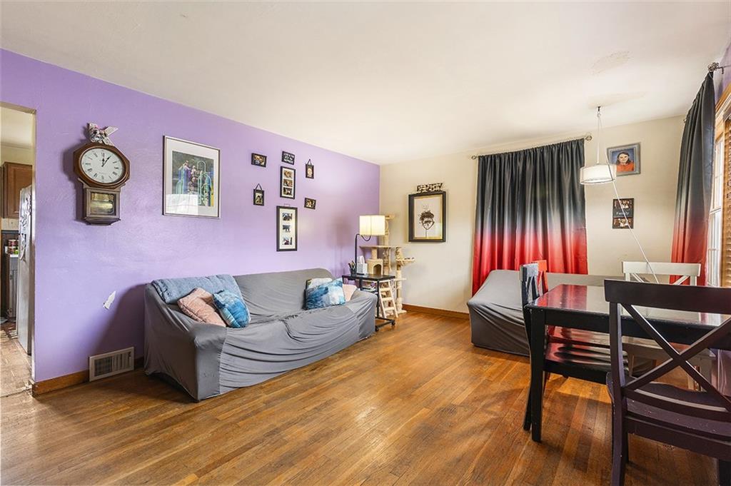 840 Agnew Road Pittsburgh, PA 15227 - Photo 7 of 36