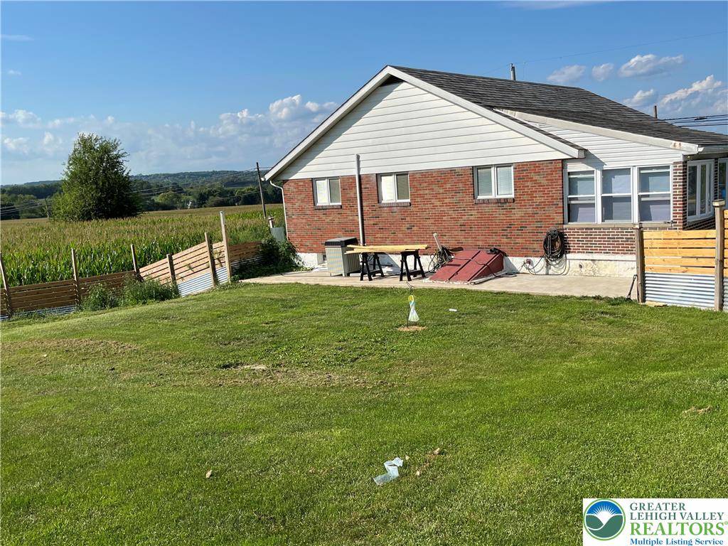 3092 Mauch Chunk Road Allentown, PA 18104 - Photo 3 of 14