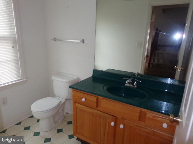 173 Stanford Road Hagerstown, MD 21742 - Photo 6 of 21 Half Bath main level
