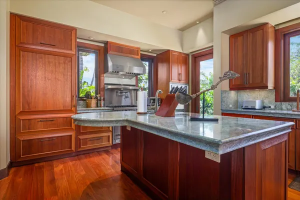 $24,900,000 | 68-1115 Honokaope Place, Unit 1, Kamuela, HI 96743