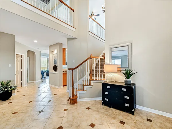 a view of entryway and hall