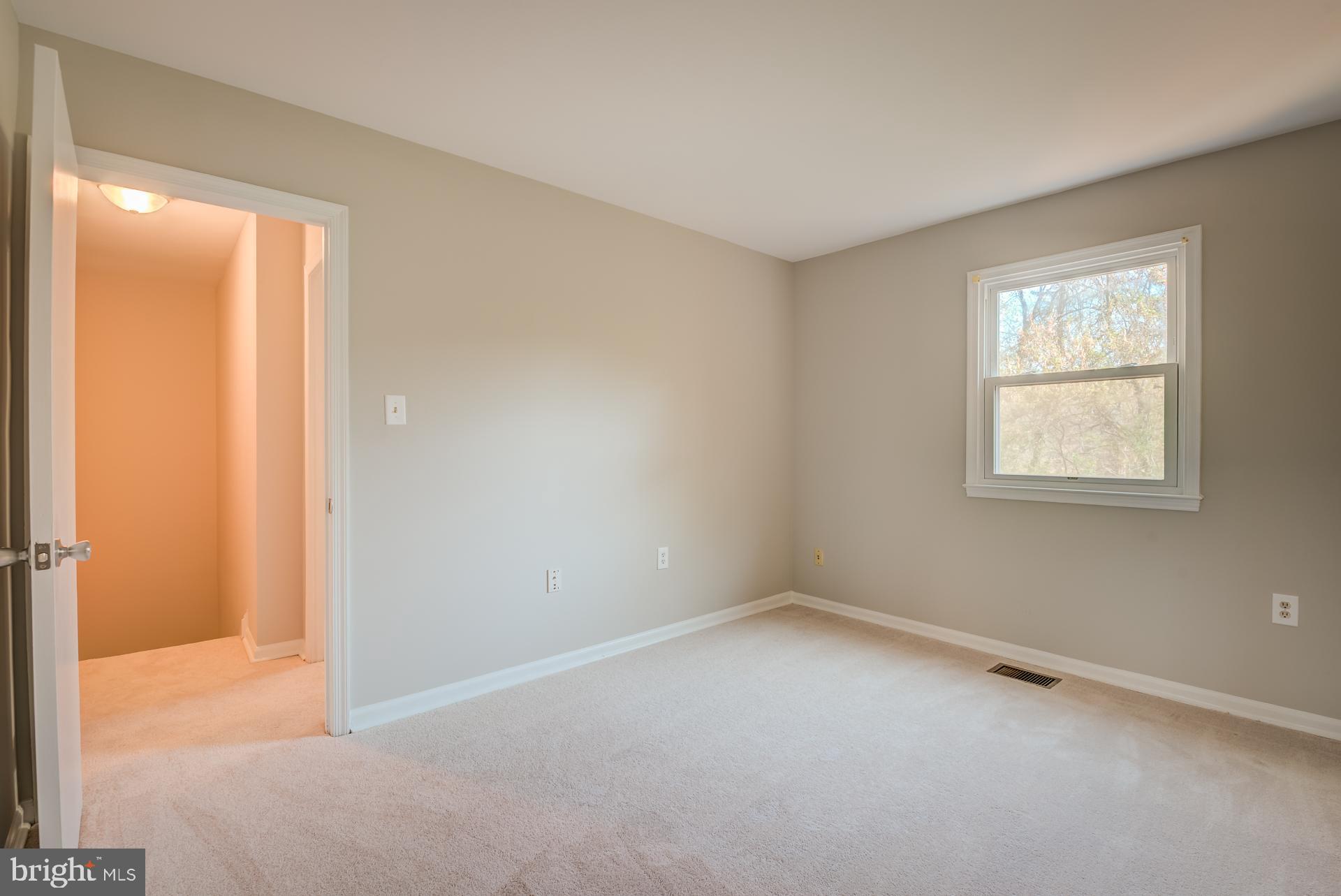 910 Moorefield Creek Road Southwest Vienna, VA 22180 - Photo 14 of 56 Bedroom