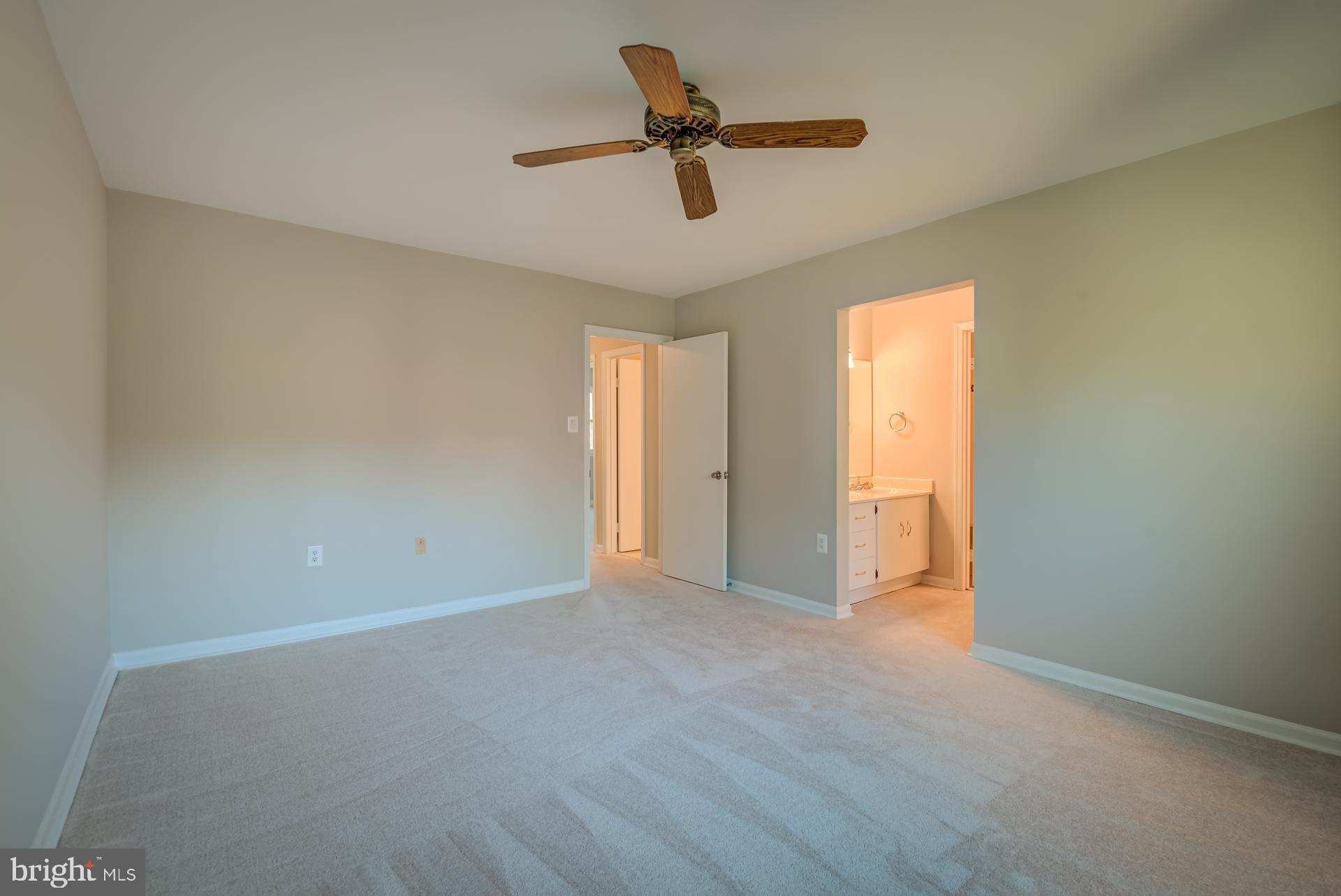 910 Moorefield Creek Road Southwest Vienna, VA 22180 - Photo 20 of 56 Master Bedroom