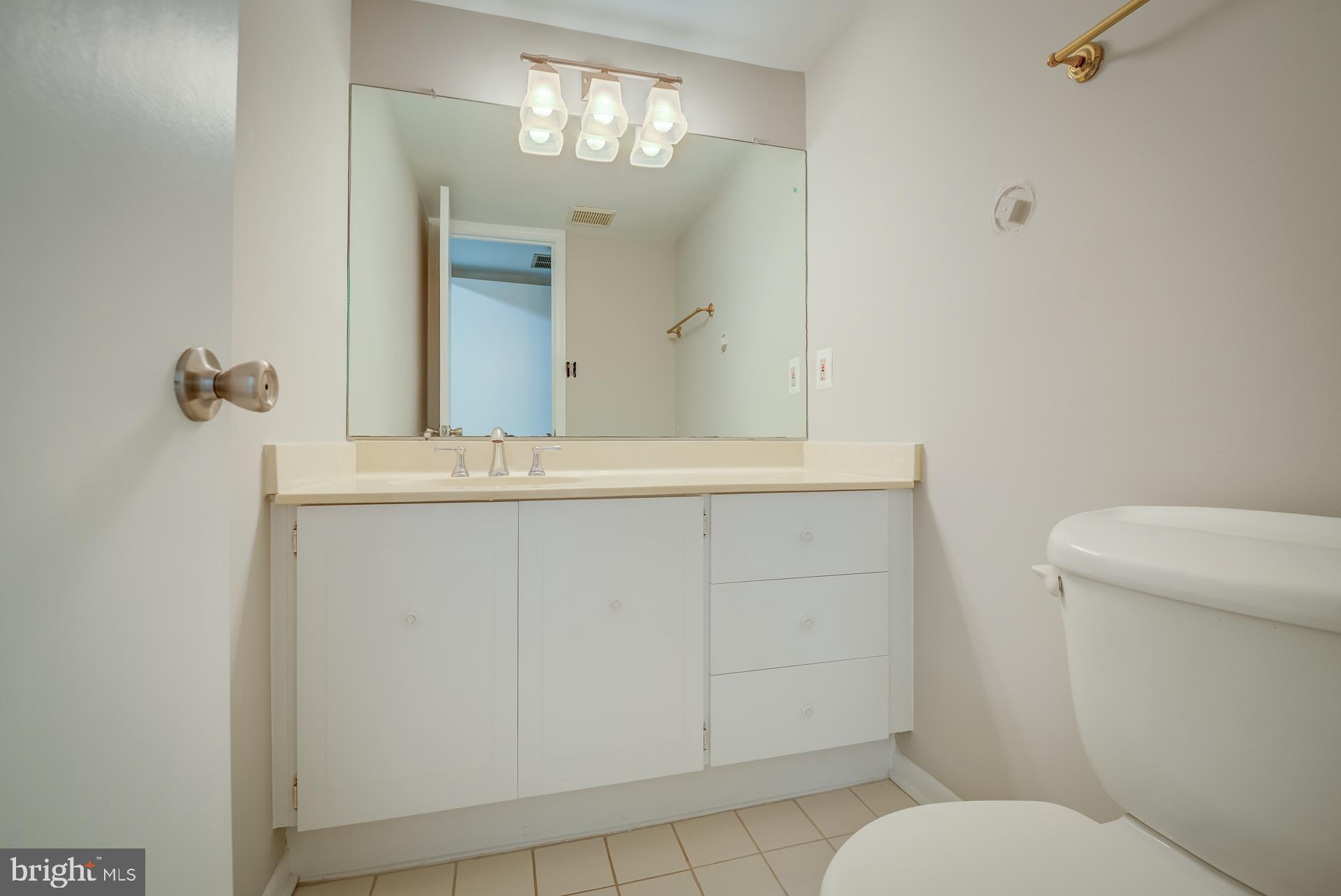 910 Moorefield Creek Road Southwest Vienna, VA 22180 - Photo 53 of 56 Basement bathroom