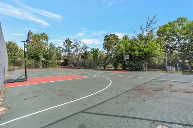 a view of a tennis court