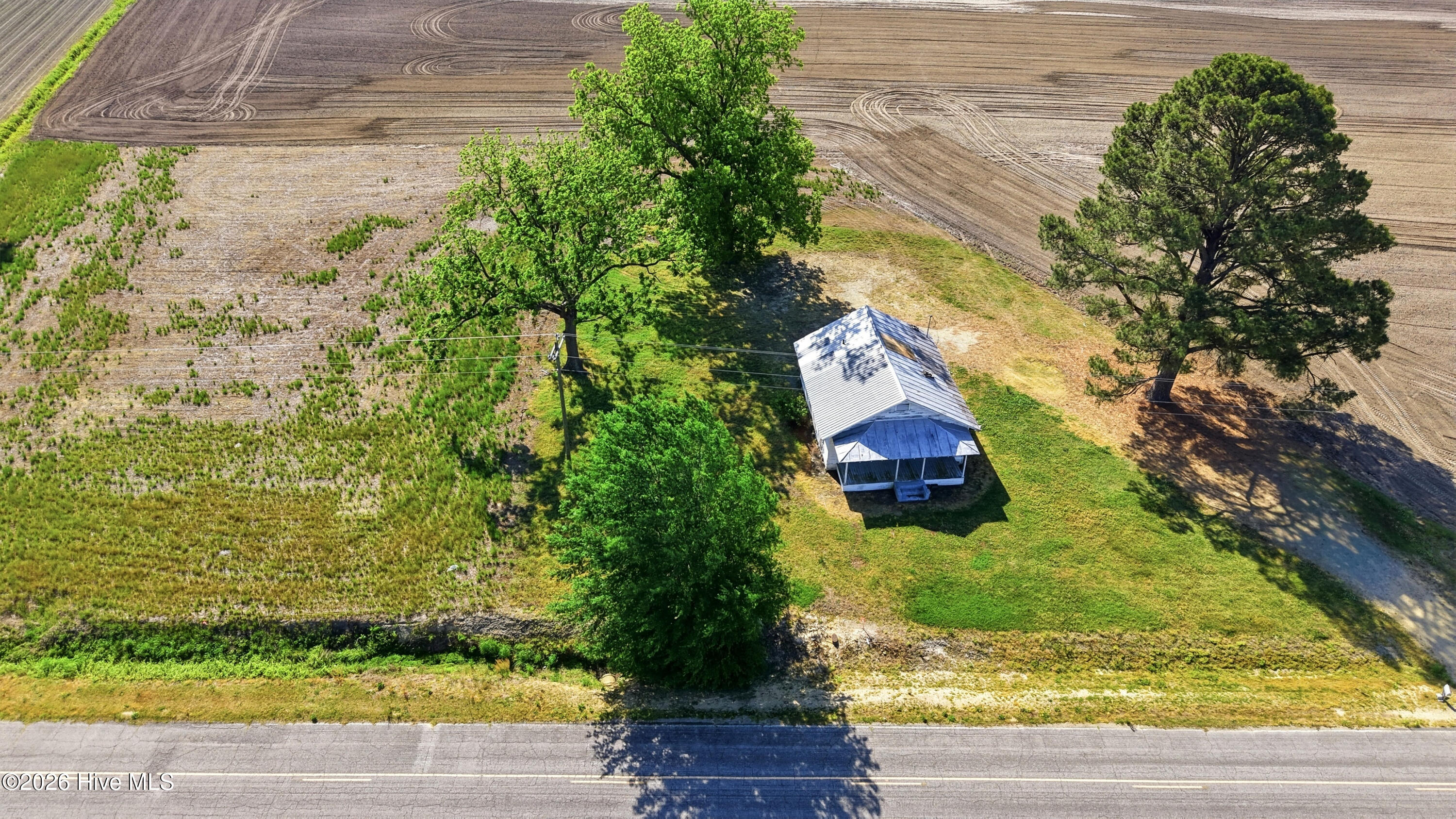 309 Flowers Road Mount Olive, NC 28365 - Photo 4 of 7