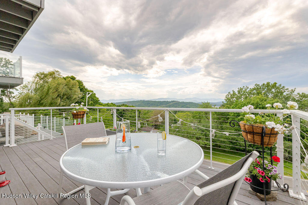9 Van Winkle Road Hudson, NY 12534 - Photo 10 of 27 _J5A9113