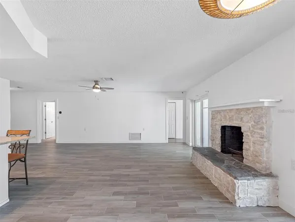 $5,495 | 562 Johns Pass Avenue, Madeira Beach, FL 33708
