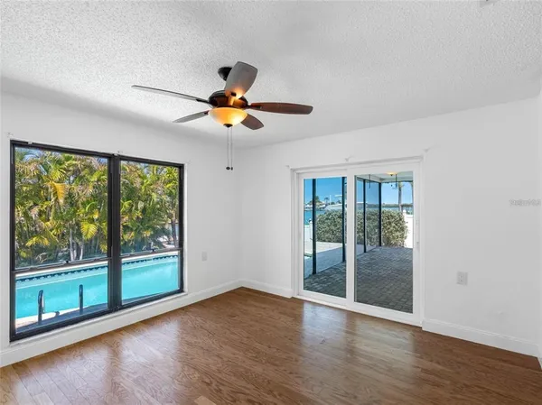 $5,495 | 562 Johns Pass Avenue, Madeira Beach, FL 33708