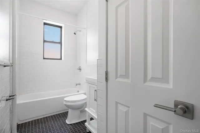 $3,095 | 86-22 Jamaica Avenue, Unit 2R | Woodhaven