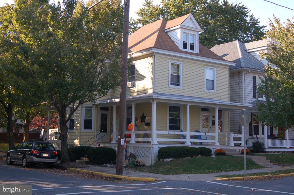 160 South Spruce Street Lititz, PA 17543 - Photo 1 of 11