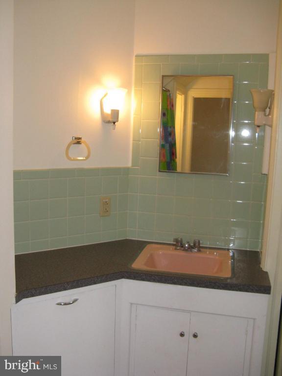 160 South Spruce Street Lititz, PA 17543 - Photo 6 of 11