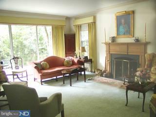 721 Glengarry Road Philadelphia, PA 19118 - Photo 3 of 6 Gallery Image 3