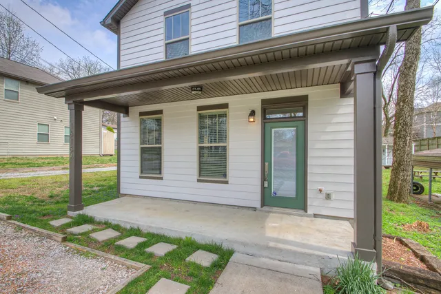 $2,495 | 1615 A Chase Street, Nashville, TN 37216