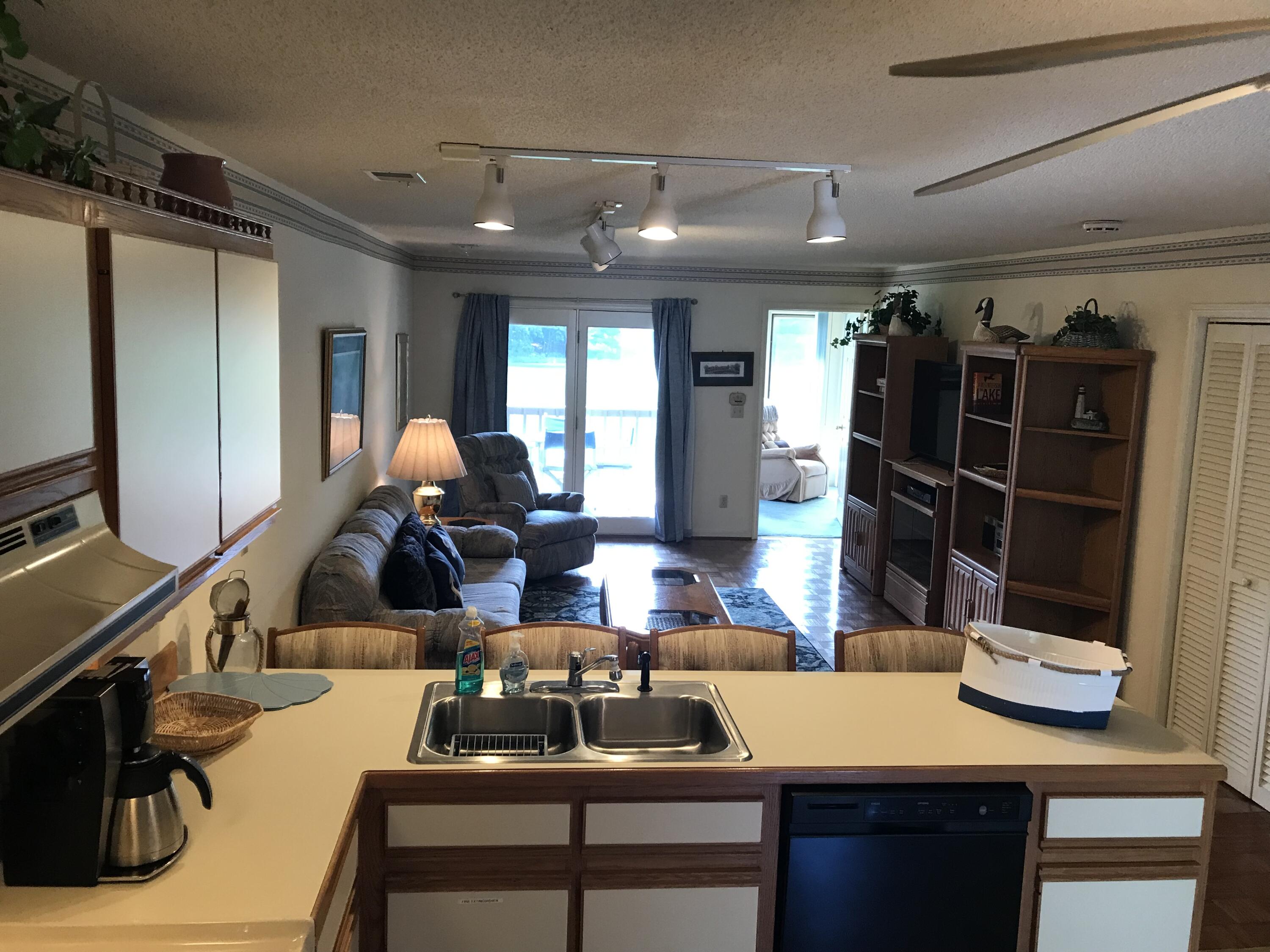 610 Monte Vista Road, Unit 704 Union Hall, VA 24176 - Photo 11 of 25 IMG_6473