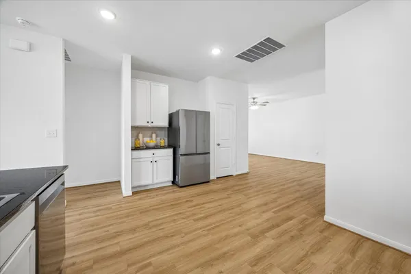 $2,200 | Undisclosed Address, Jarrell, TX 76537