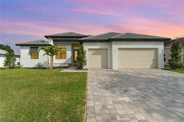 $1,288,000 | 2605 Southwest 37th Street, Cape Coral, FL 33914
