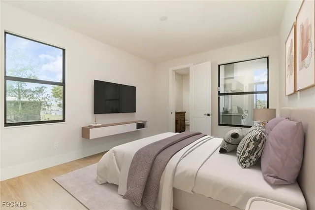 $1,288,000 | 2605 Southwest 37th Street, Cape Coral, FL 33914