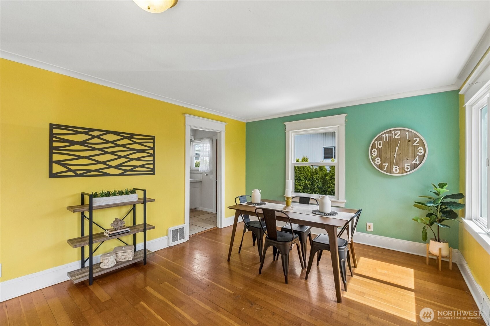 1911 13th Street Everett, WA 98201 - Photo 9 of 31