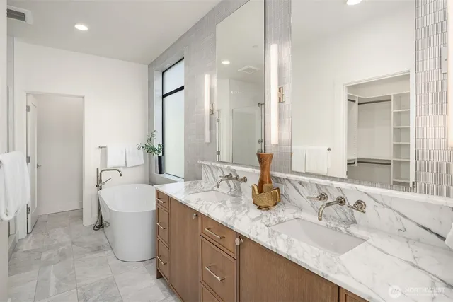 $2,895,000 | 14315 Northeast 148th Place, Unit 6B, Woodinville, WA 98072