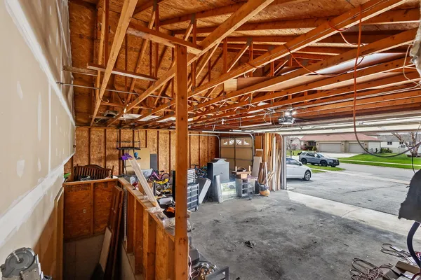 $445,000 | 7540 92nd Avenue, Crown Point, IN 46307