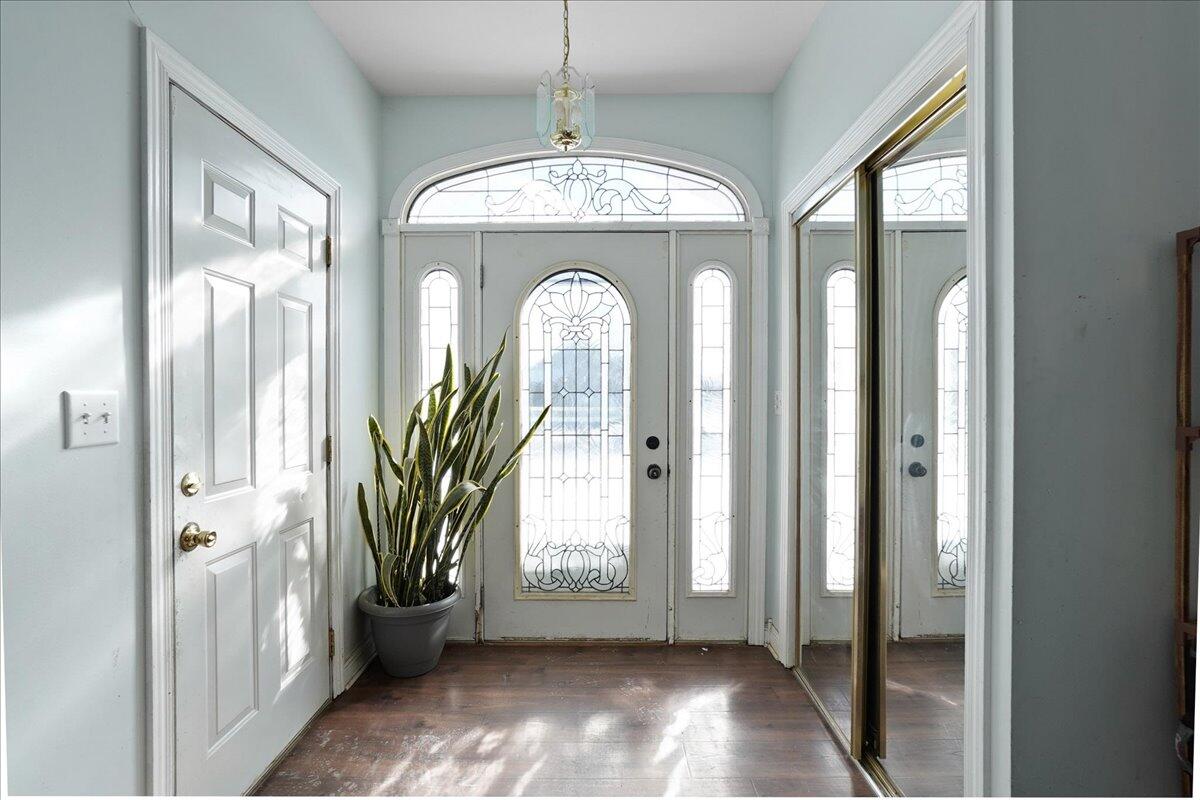 7540 92nd Avenue Crown Point, IN 46307 - Photo 3 of 27 1200x800