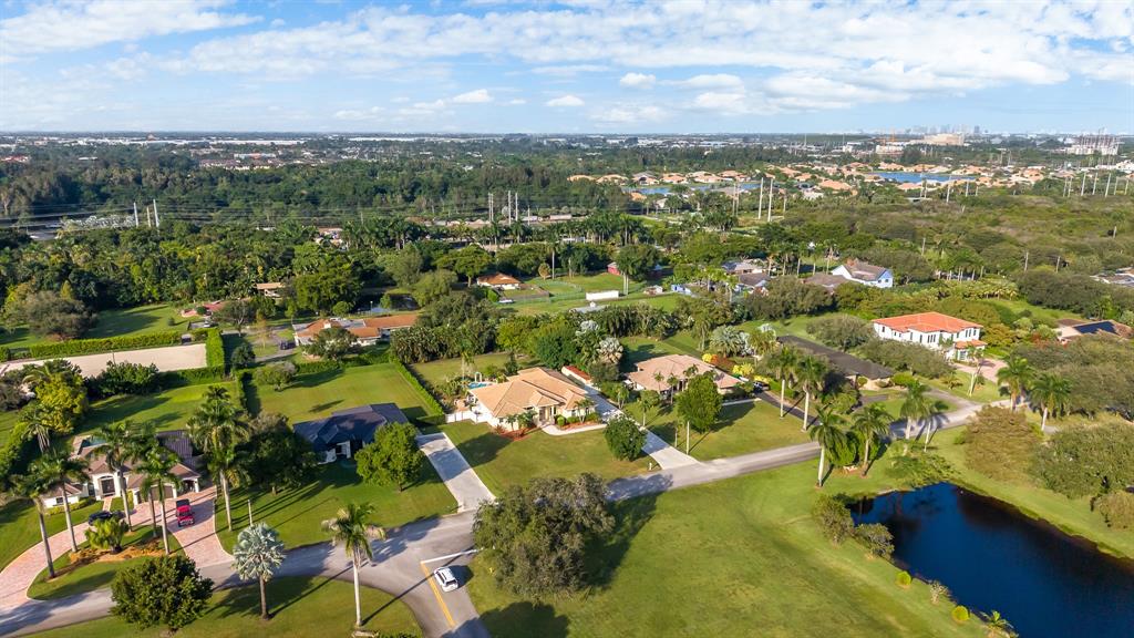 5973 Southwest 54th Court Davie, FL 33314 - Photo 44 of 49