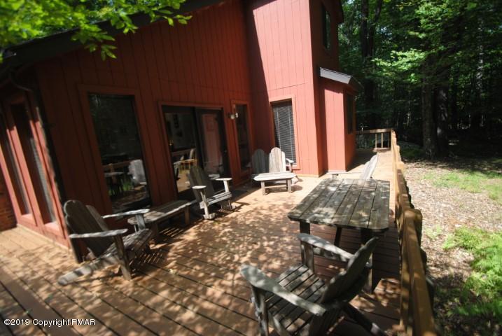 342 Ridge Road Pocono Lake, PA 18347 - Photo 7 of 43 342 Ridge Rd (6)