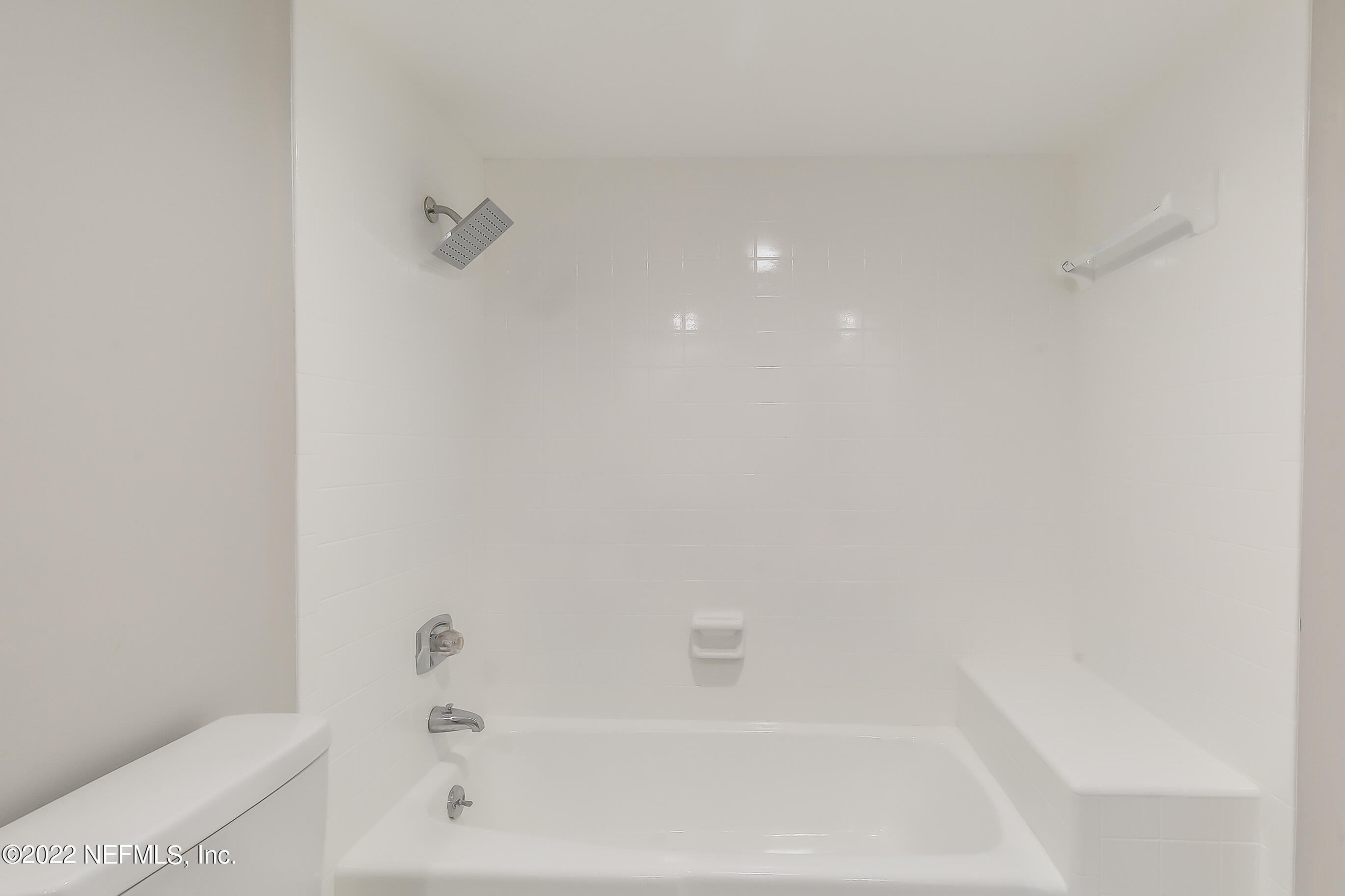 5114 Harvey Grant Road Fleming Island, FL 32003 - Photo 8 of 30 Master Bathtub