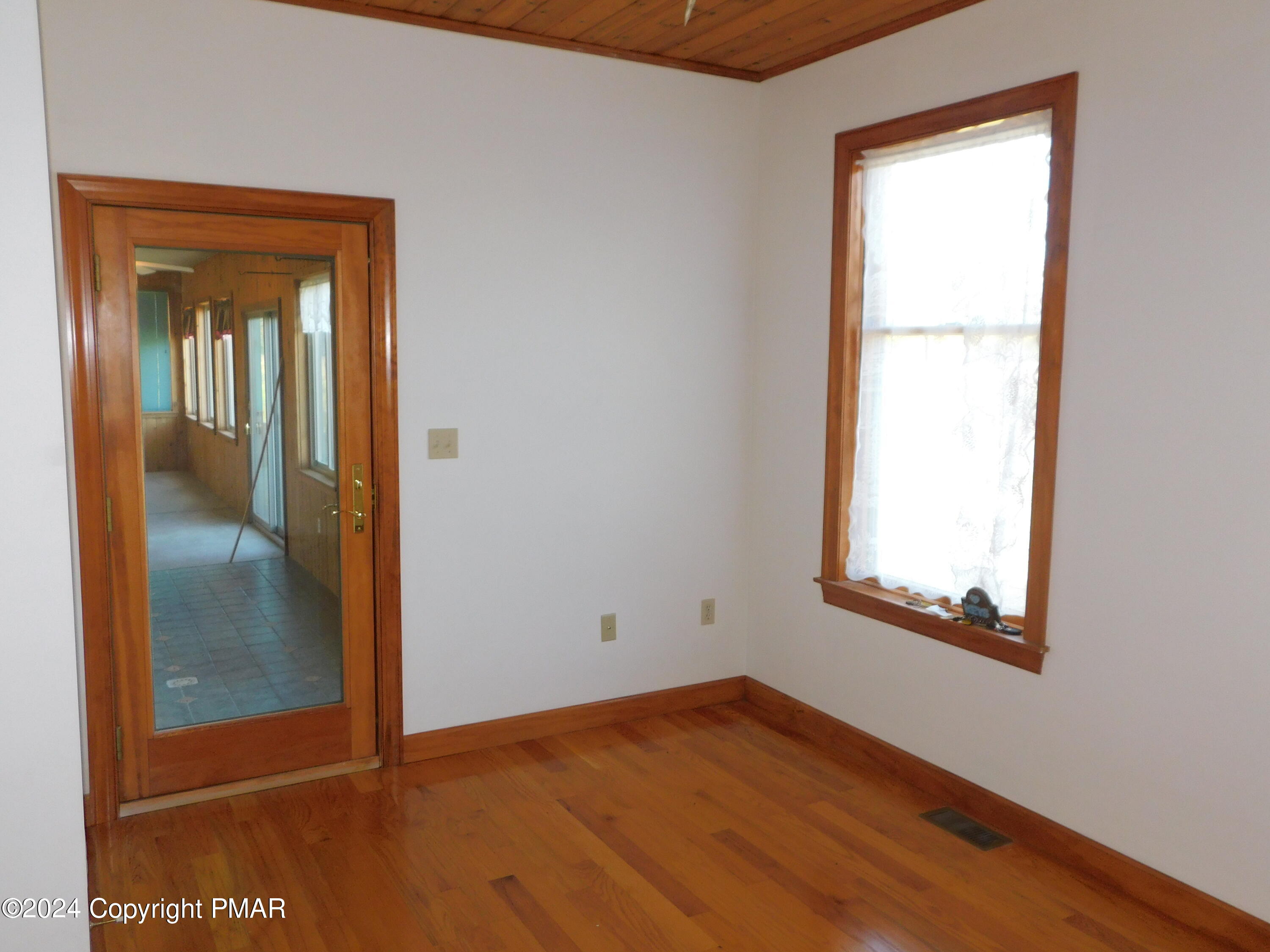 1258 Beaver Valley Road Stroudsburg, PA 18360 - Photo 35 of 65 DSCN1655