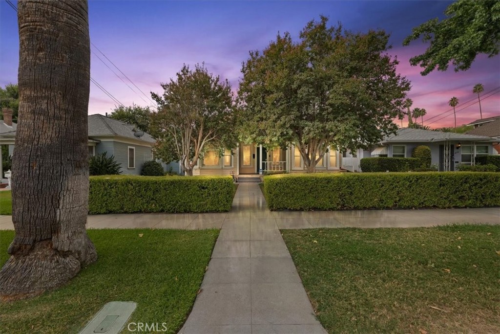 4336 6th Street Riverside, CA 92501 - Photo 1 of 19 a view of park with large tree