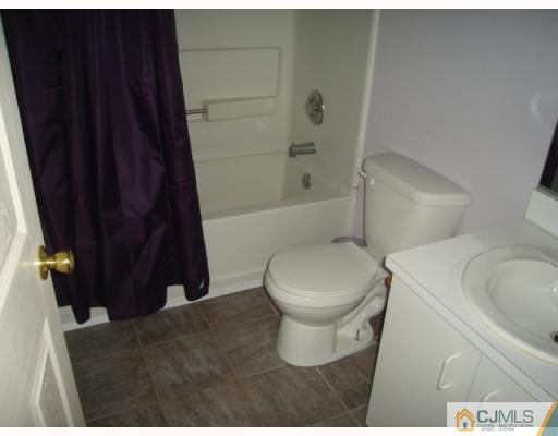 222 Edpas Road New Brunswick, NJ 08901 - Photo 8 of 10