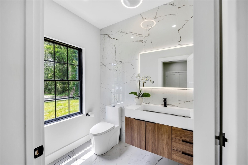 2 Buttercup Lane Yarmouth, MA 02664 - Photo 18 of 42