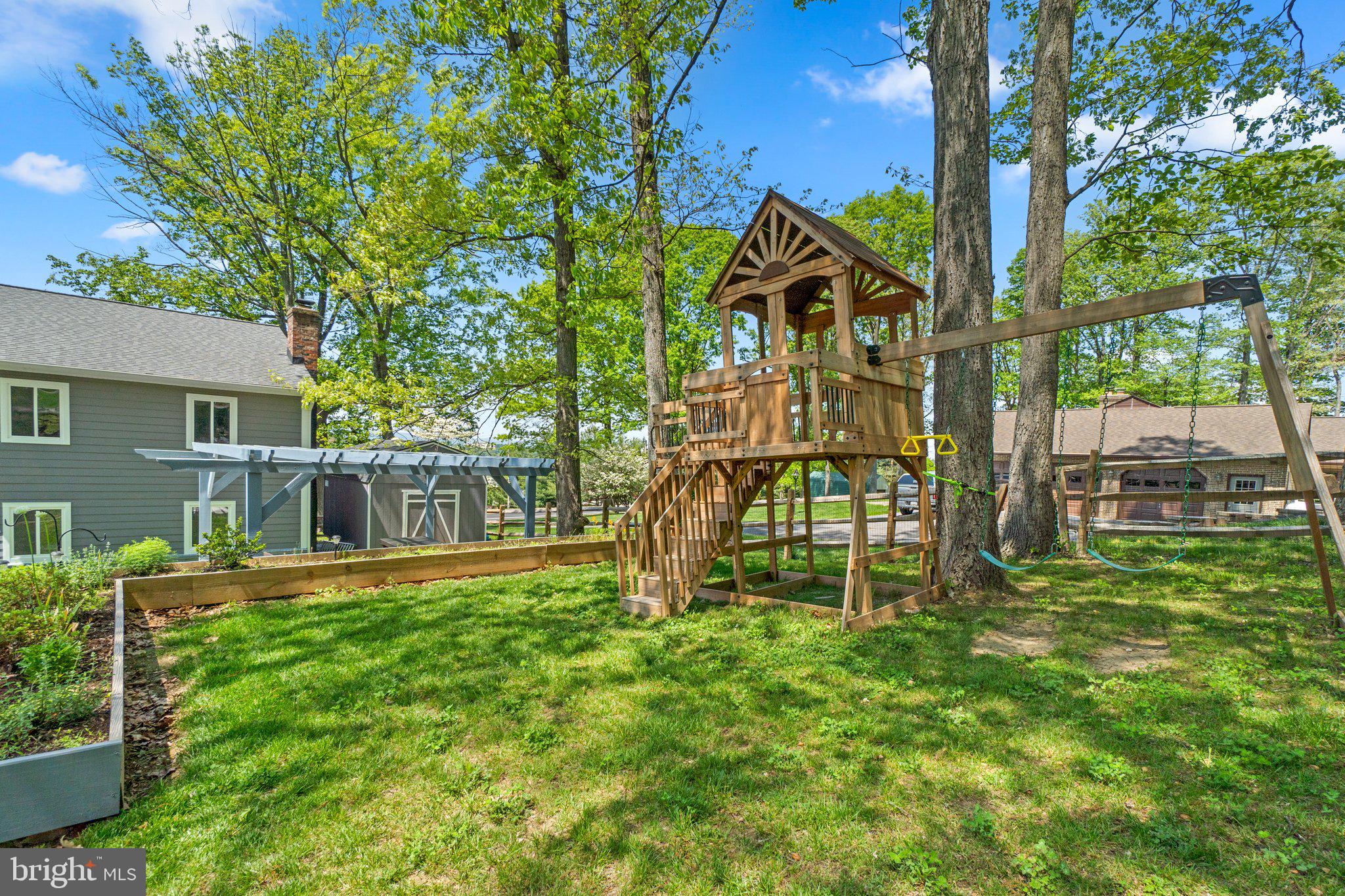 6121 Quinn Road Frederick, MD 21701 - Photo 38 of 47 play area - swing set conveys