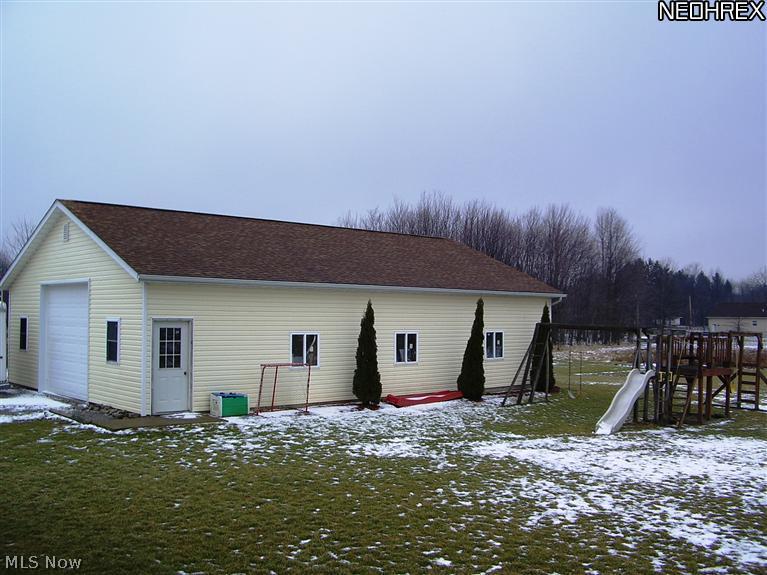 3520 Vandemark. Litchfield, OH   Barn (much bigger than it looks)