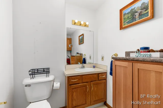 $247,500 | 227 Heatherview Street Northwest, Sparta, MI 49345