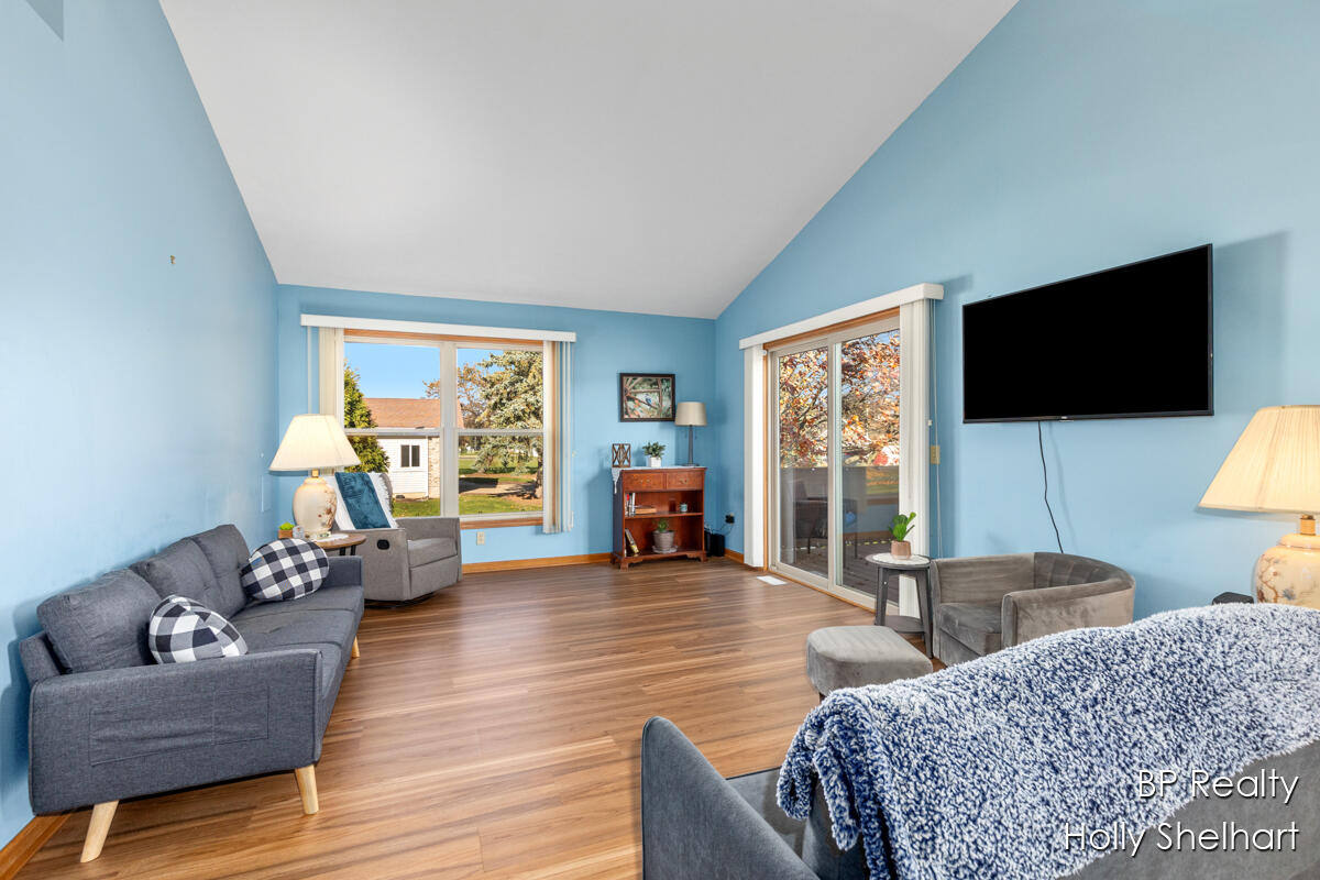 227 Heatherview Street Northwest Sparta, MI 49345 - Photo 4 of 25 IMG_1003