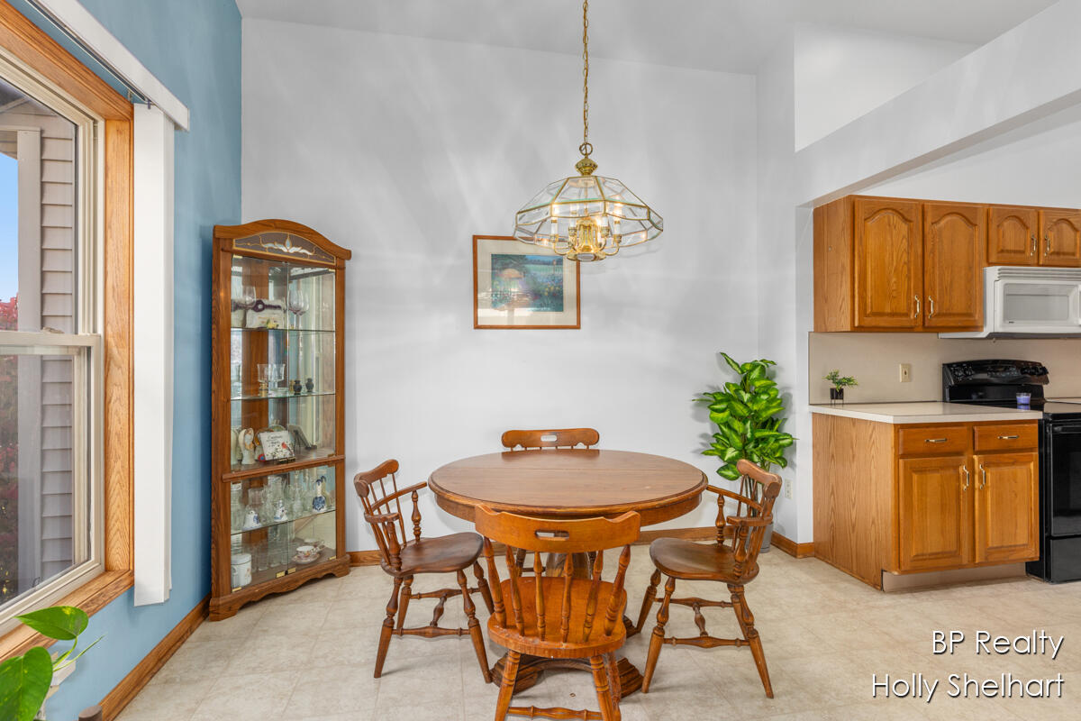 227 Heatherview Street Northwest Sparta, MI 49345 - Photo 7 of 25 IMG_1006