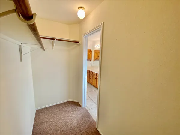 $1,800 | 140 Llama Loop, Kyle, TX 78640