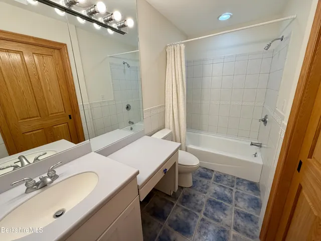 $575,000 | 7 Poirot Road, Florida, MA 01247