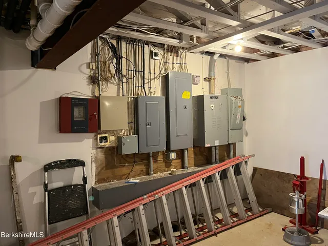 $575,000 | 7 Poirot Road, Florida, MA 01247