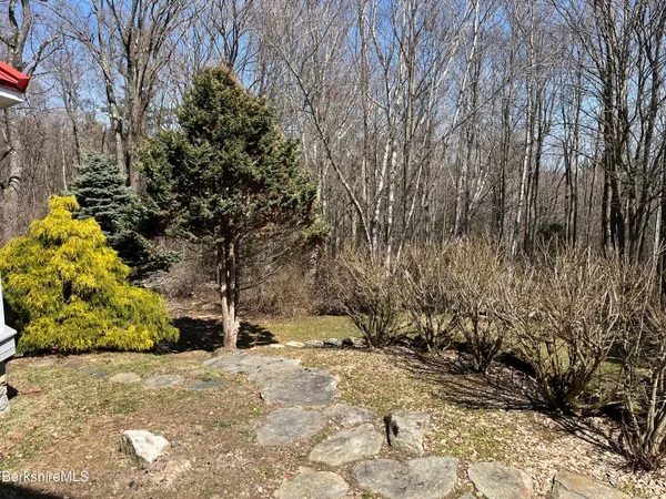$550,000 | 7 Poirot Road, Florida, MA 01247