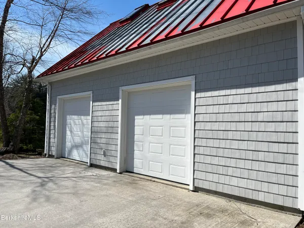 $550,000 | 7 Poirot Road, Florida, MA 01247